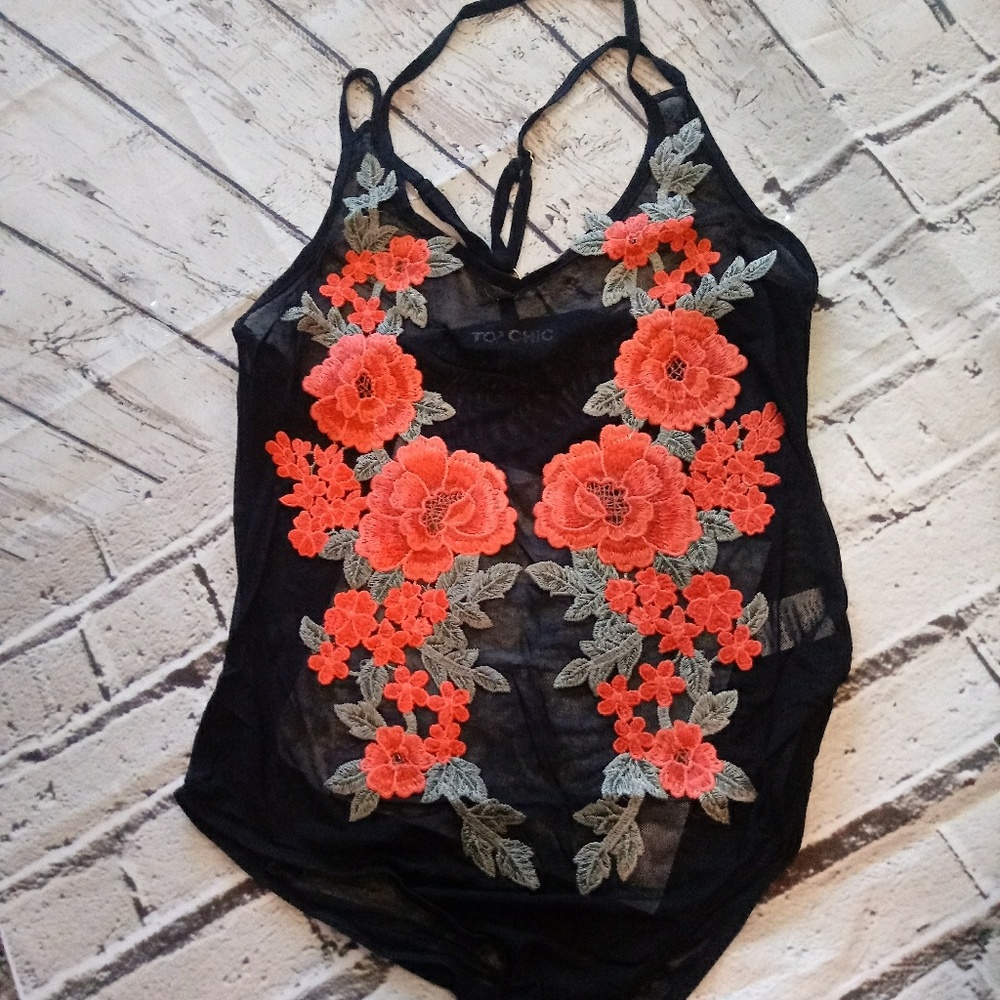 1 Sm ⭐️HP⭐ Sheer Rose Appliqué BodySuit - Picture 4 of 6